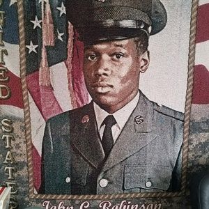 Meet your Posher, Shmeca